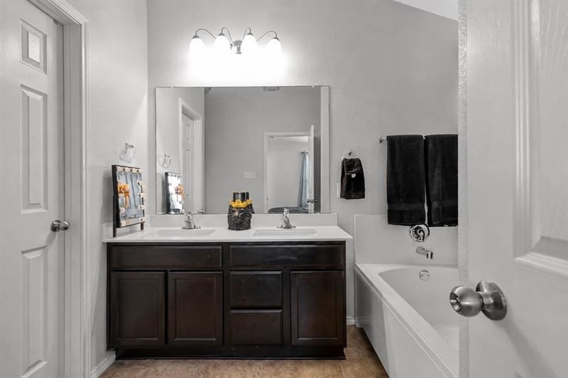 3000 Skinner Drive, Waco TX 76655 - Photo 9