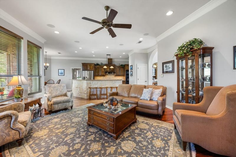 1616 Crow Creek Drive, Granbury TX 76049 - Photo 18