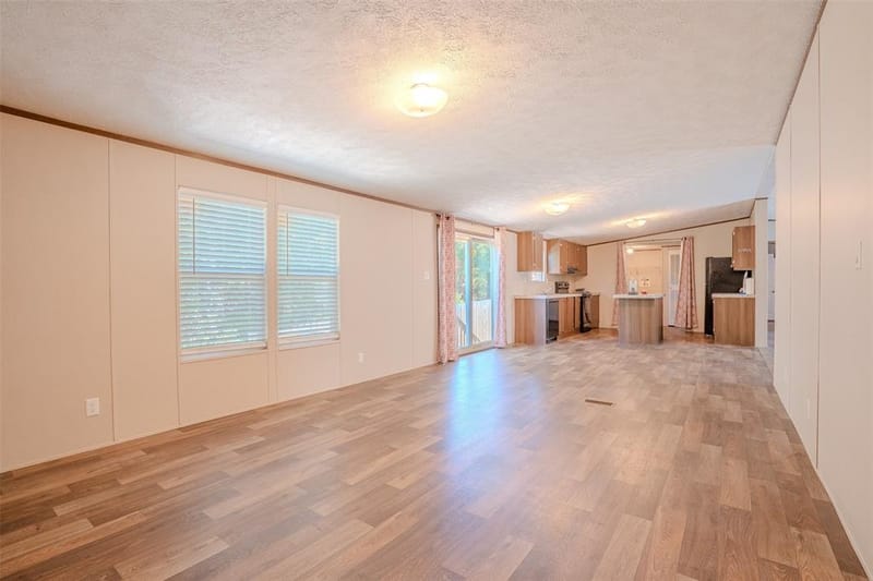 5913 N Oklahoma Trail, Granbury TX 76048 - Photo 7