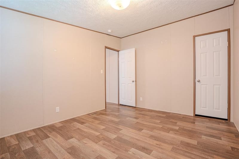 5913 N Oklahoma Trail, Granbury TX 76048 - Photo 24