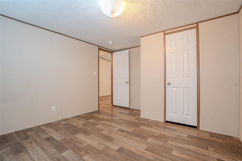 5913 N Oklahoma Trail, Granbury TX 76048 - Photo 18