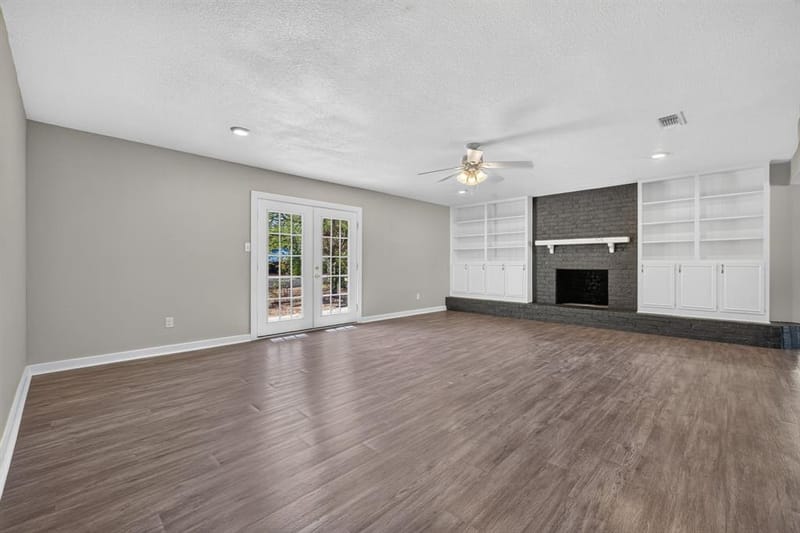 303 NW 32nd Street, Mineral Wells TX 76067 - Photo 5