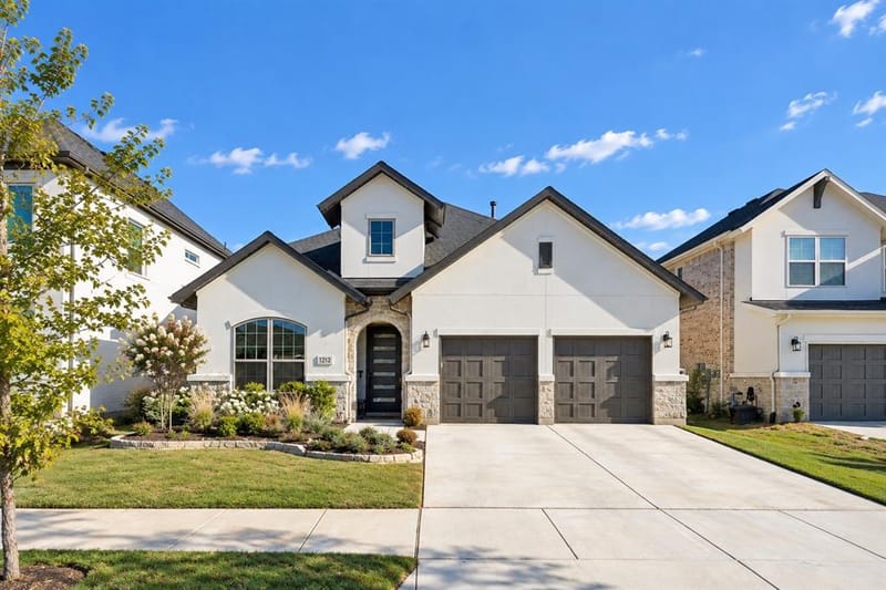 1212 20th Street, Northlake TX 76226