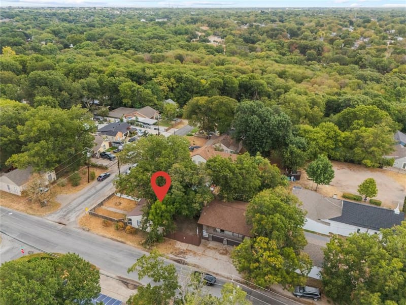 5800 Churchill Avenue, Dallas TX 75227 - Photo 2