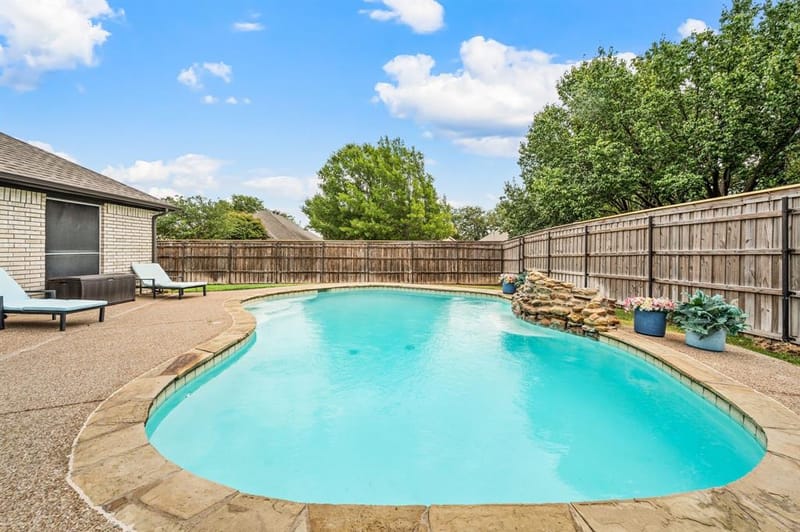 501 Kempson Court, Saginaw TX 76179 - Photo 32
