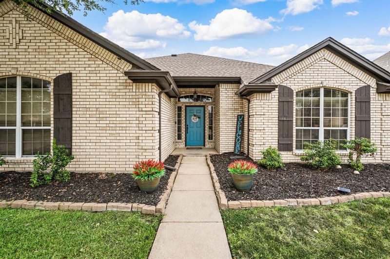 501 Kempson Court, Saginaw TX 76179 - Photo 5