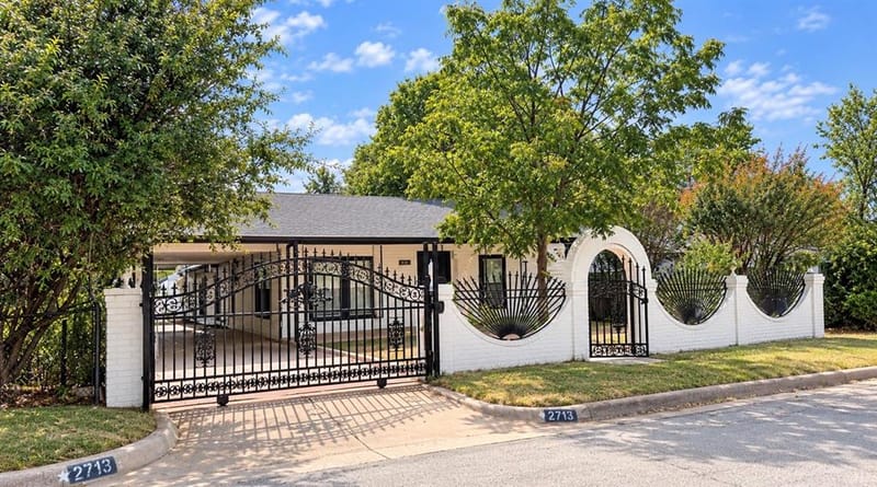 2719 NW 25th Street, Fort Worth TX 76106