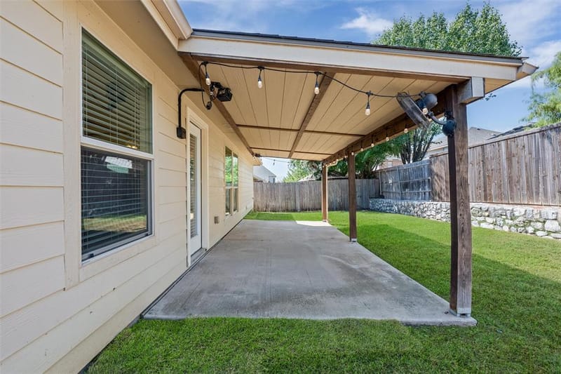 2060 Meadow Park Drive, Princeton TX 75407 - Photo 26