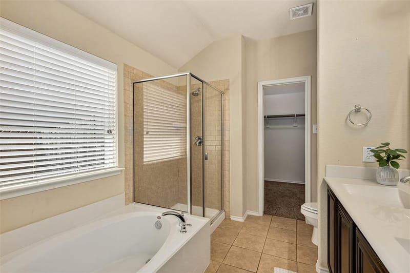 2060 Meadow Park Drive, Princeton TX 75407 - Photo 18