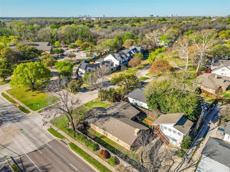 9759 Shoreview Road, Dallas TX 75238 - Photo 16