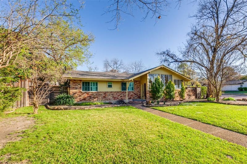 9759 Shoreview Road, Dallas TX 75238 - Photo 3