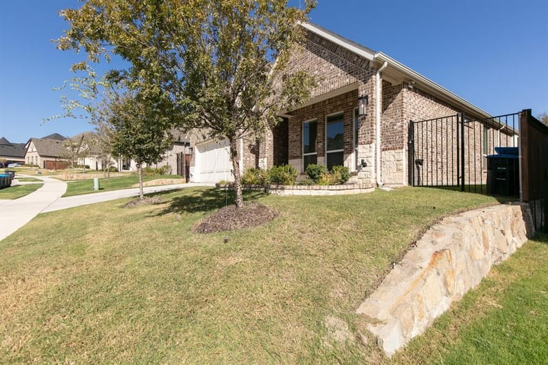 10129 La Frontera Drive, Fort Worth TX 76179 - Photo 3
