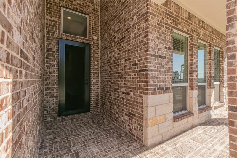 10129 La Frontera Drive, Fort Worth TX 76179 - Photo 4