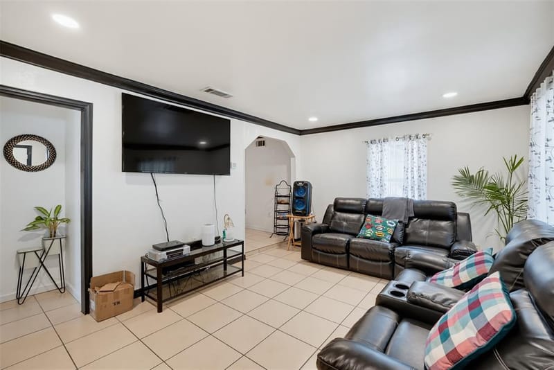 7833 Tacoma Drive, White Settlement TX 76108 - Photo 6
