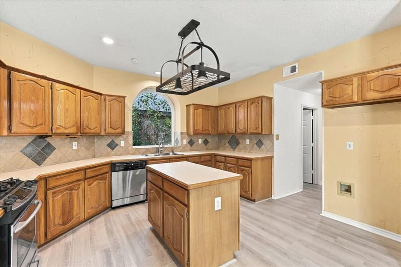 8302 Brentwood Street, Rowlett TX 75088 - Photo 12