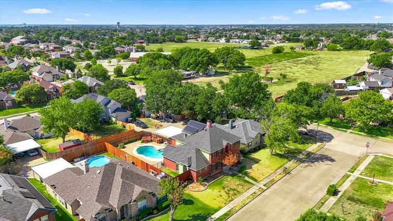 8302 Brentwood Street, Rowlett TX 75088 - Photo 36