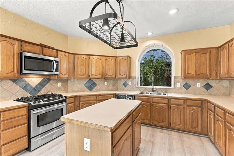 8302 Brentwood Street, Rowlett TX 75088 - Photo 10