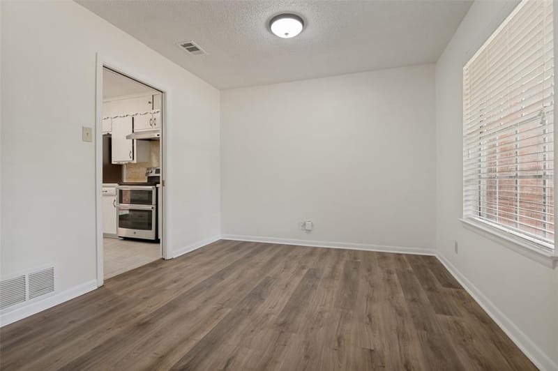1713 Briardale Court, Arlington TX 76013 - Photo 5