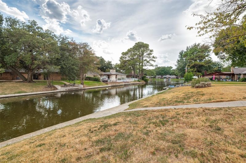 1713 Briardale Court, Arlington TX 76013 - Photo 24