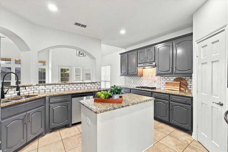 1329 Bateman Lane, Celina TX 75009 - Photo 10