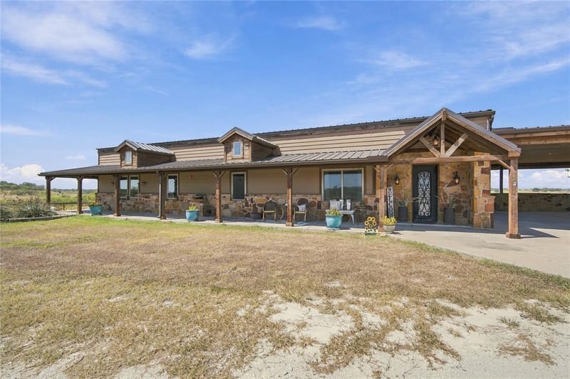 290 Barton Road, Maypearl TX 76064 - Photo 3