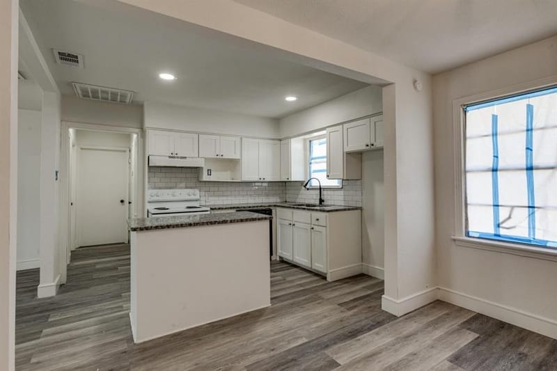 2347 Village Way, Dallas TX 75216 - Photo 12