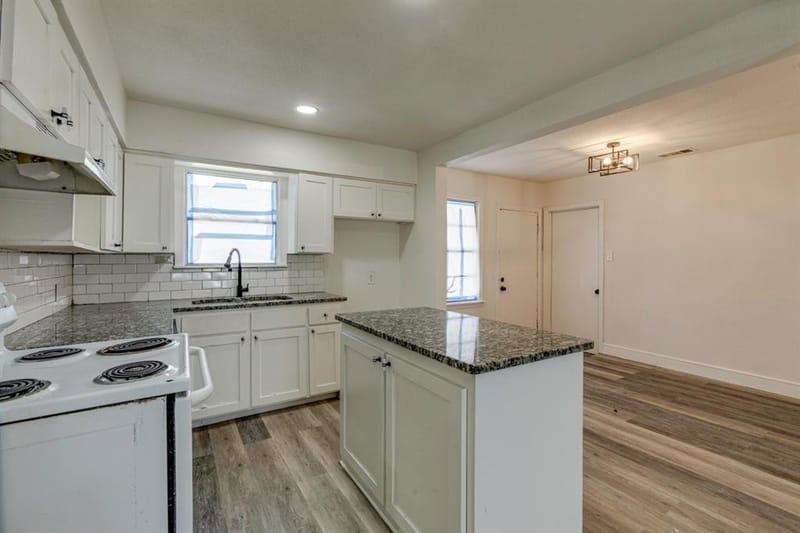 2347 Village Way, Dallas TX 75216 - Photo 7
