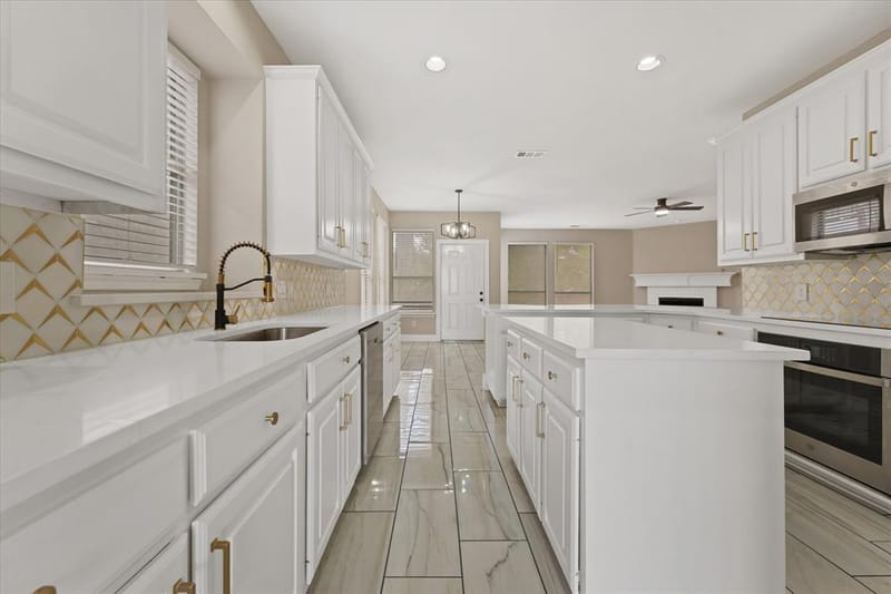 2831 Atrium Drive, Grand Prairie TX 75052 - Photo 21