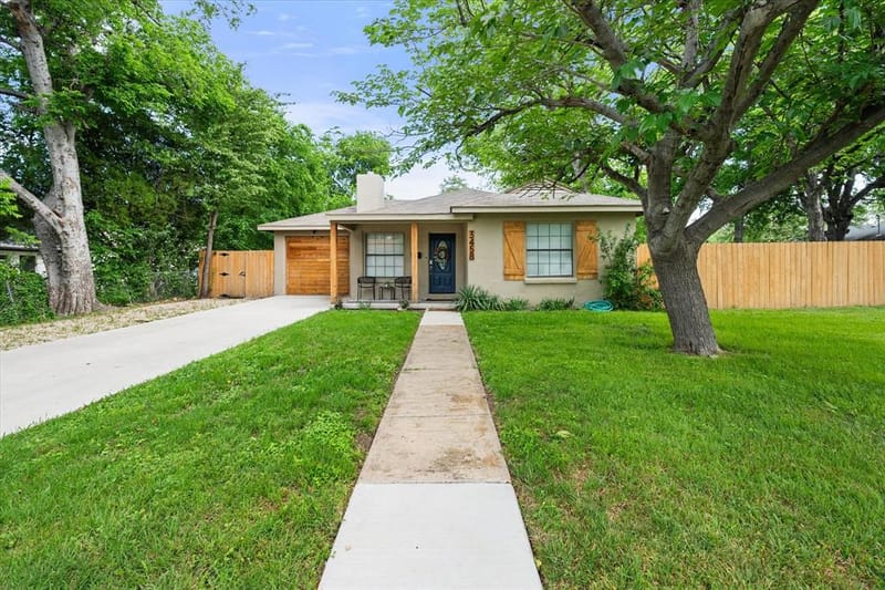 3458 Suffolk Drive, Fort Worth TX 76109 - Photo 2