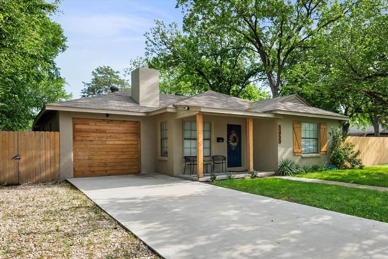 3458 Suffolk Drive, Fort Worth TX 76109 - Photo 3