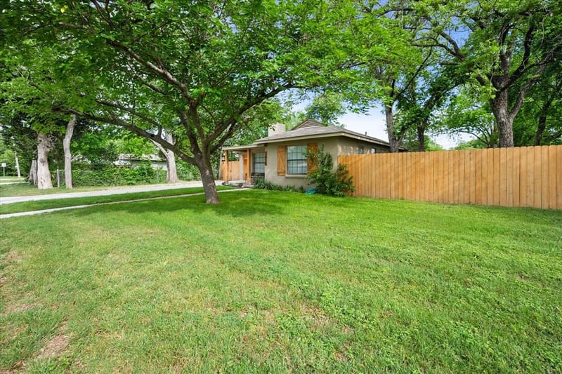 3458 Suffolk Drive, Fort Worth TX 76109 - Photo 5
