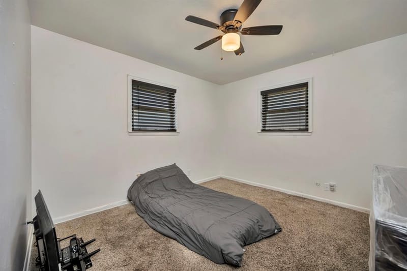 512 E Mission Street, Crowley TX 76036 - Photo 23