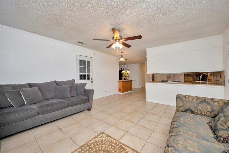 512 E Mission Street, Crowley TX 76036 - Photo 13