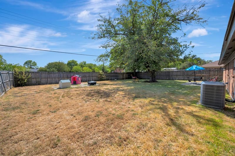 512 E Mission Street, Crowley TX 76036 - Photo 36