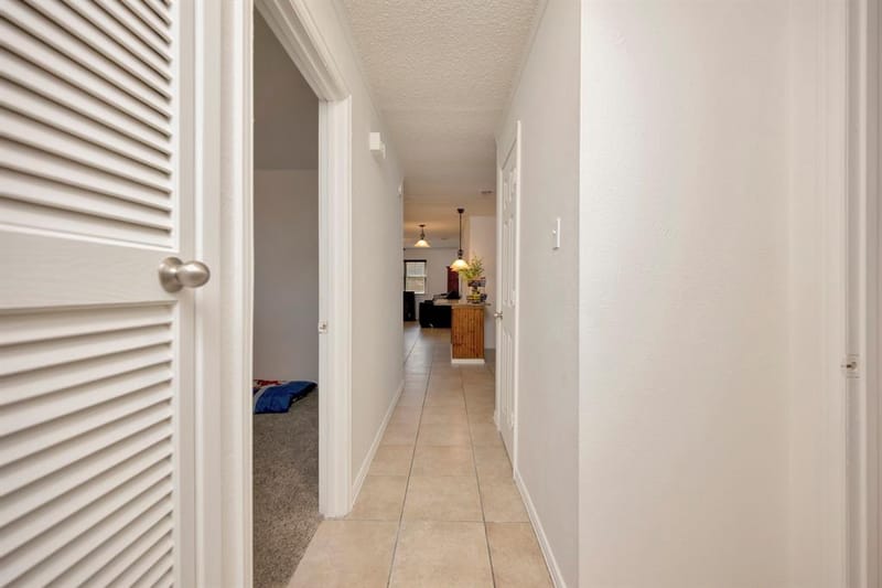 512 E Mission Street, Crowley TX 76036 - Photo 31