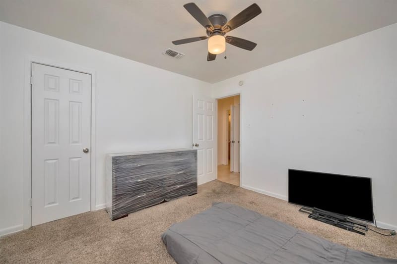 512 E Mission Street, Crowley TX 76036 - Photo 25