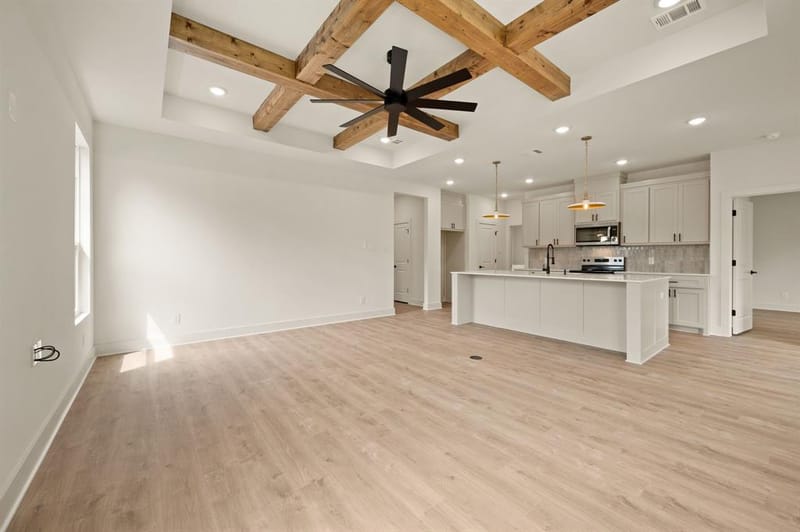 605 Mustang Trail, Granbury TX 76049 - Photo 6