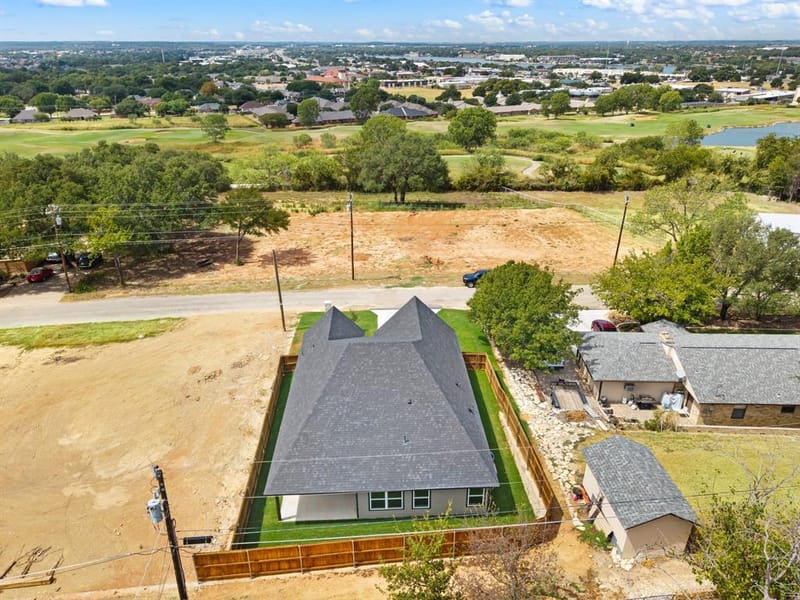 605 Mustang Trail, Granbury TX 76049 - Photo 29
