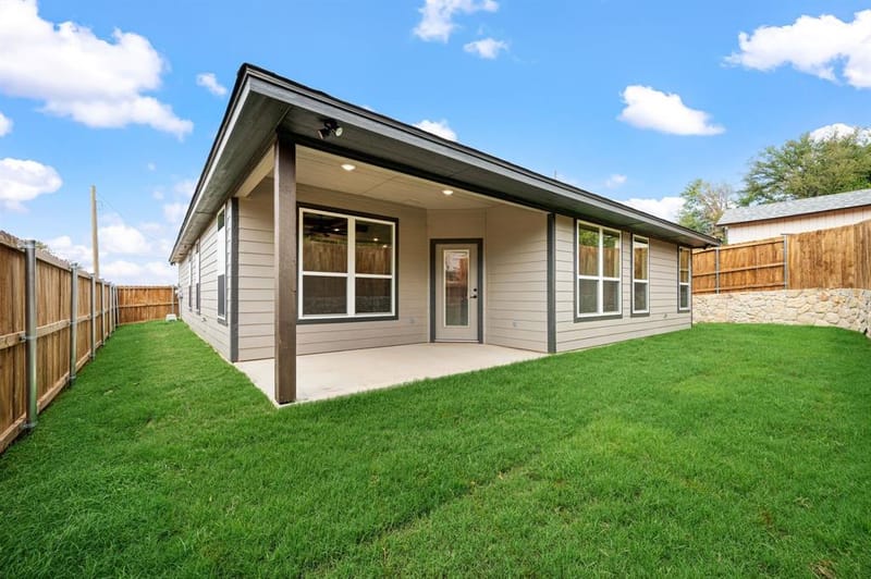 605 Mustang Trail, Granbury TX 76049 - Photo 25