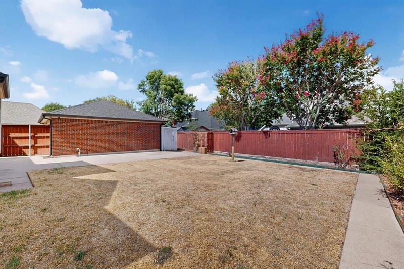 542 Clayton Street, Grand Prairie TX 75052 - Photo 39