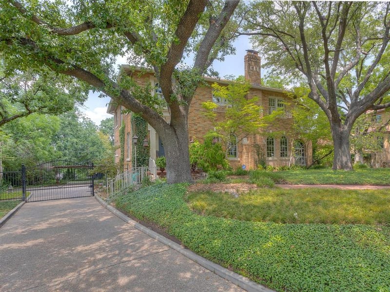 2401 Stadium Drive, Fort Worth TX 76109 - Photo 40