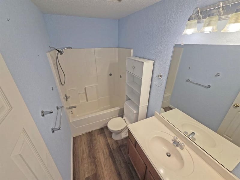6204 Kelly Drive, Granbury TX 76048 - Photo 6