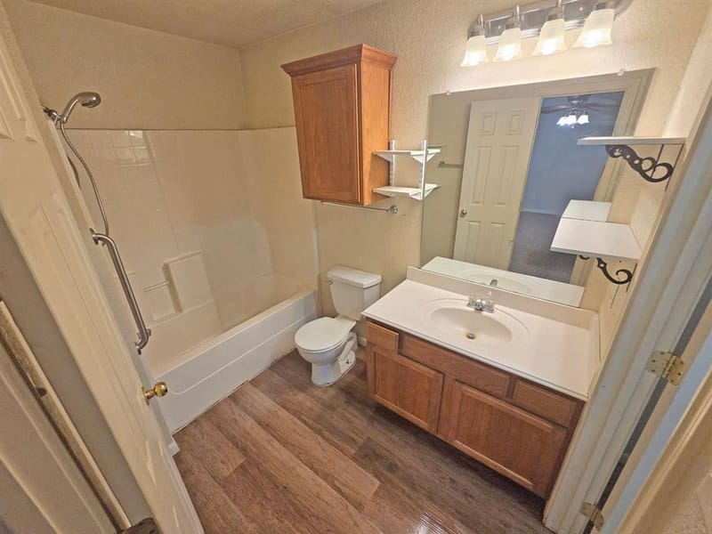 6204 Kelly Drive, Granbury TX 76048 - Photo 7