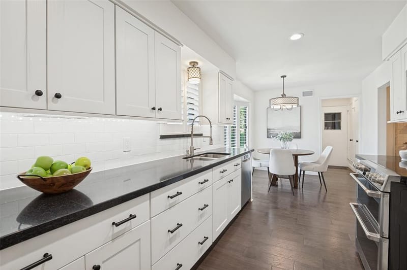 906 Loganwood Avenue, Richardson TX 75080 - Photo 12