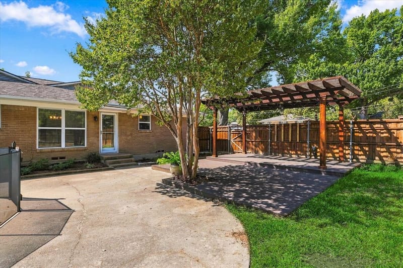 8805 Westfield Drive, Dallas TX 75243 - Photo 31