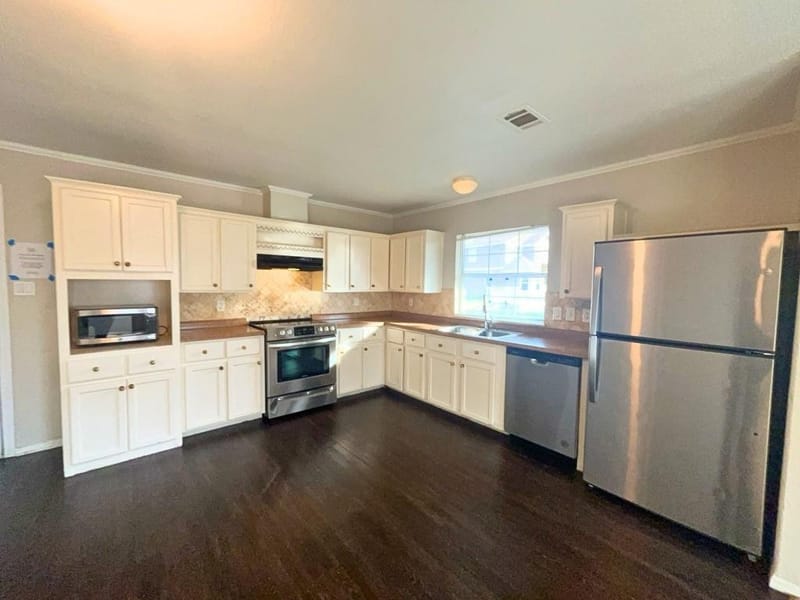 2511 Kavasar Drive, Dallas TX 75241 - Photo 5