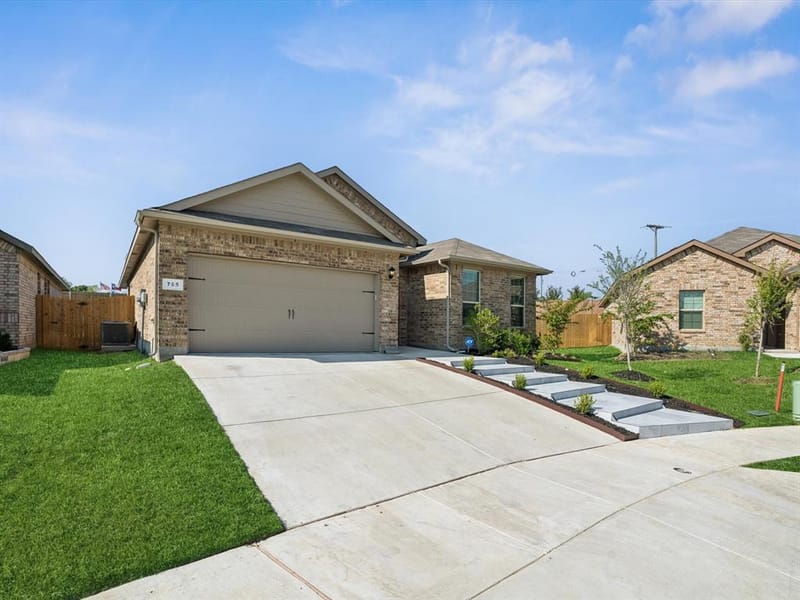 765 Beebrush Drive, Fort Worth TX 76131 - Photo 2