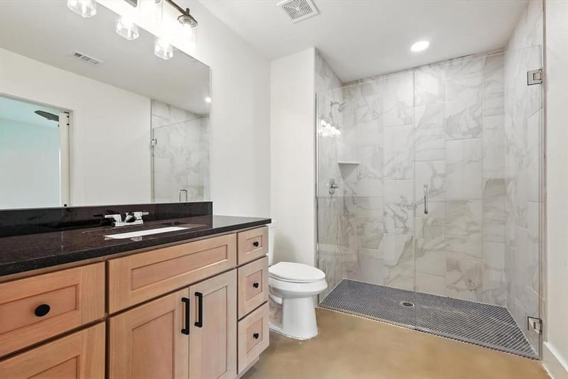 3206 Sayle Street # 102, Greenville TX 75401 - Photo 9