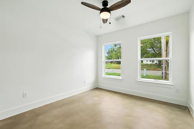 3206 Sayle Street # 102, Greenville TX 75401 - Photo 8
