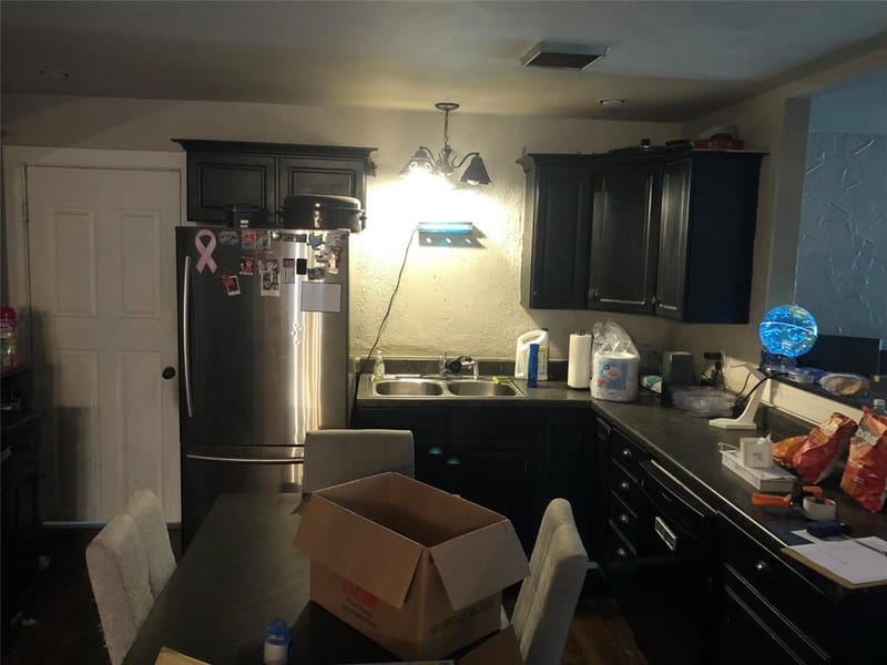 404 N Mill Street, Bowie TX 76230 - Photo 10